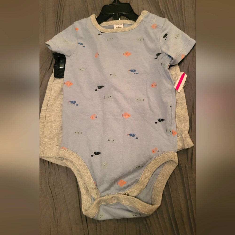 NWT Nordstrom Blue and Gray 2-piece Set With Adorable Fish  Pattern 12 Months